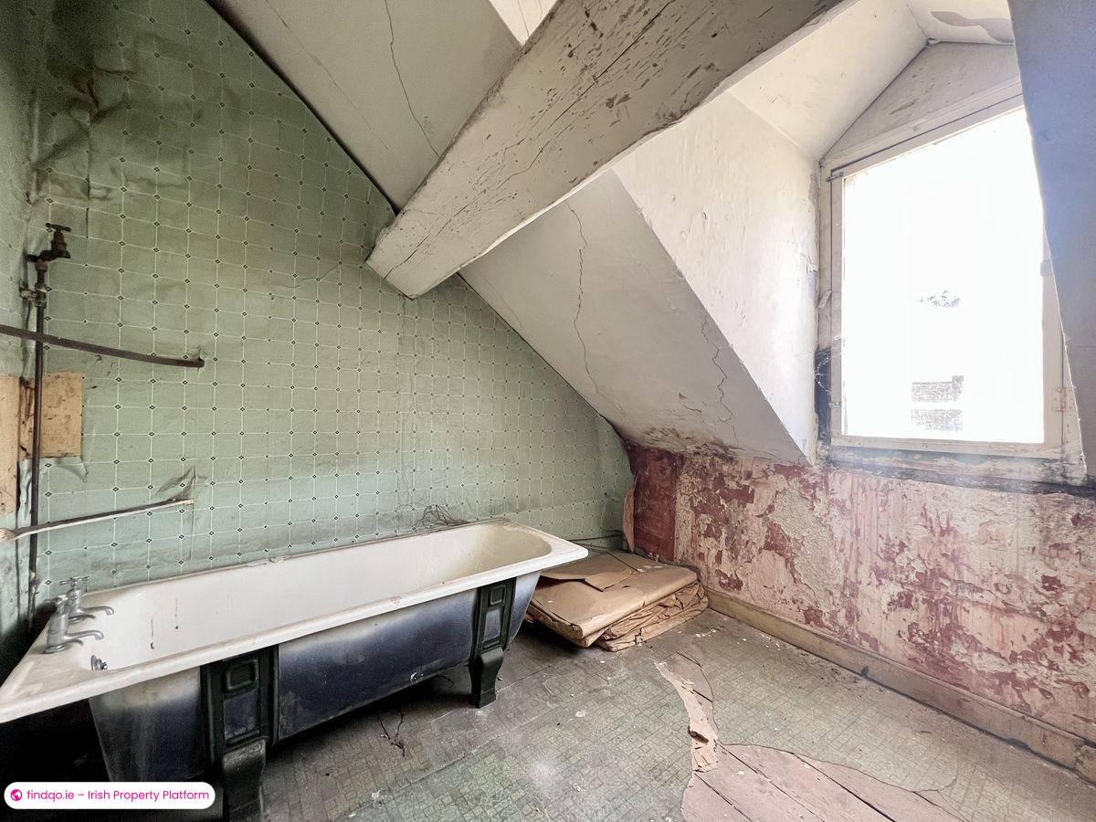 Retail Unit for Sale in Tralee, Kerry