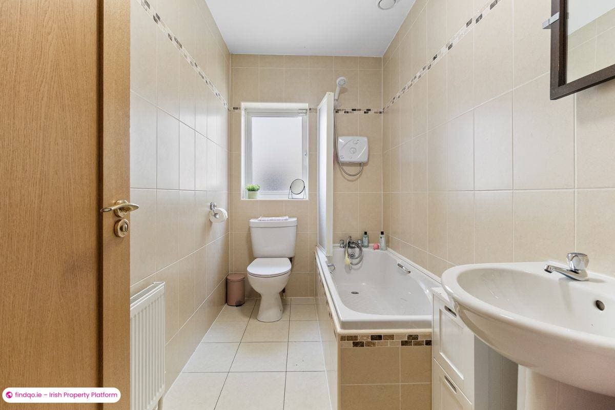 Semi-detached house for Sale in Watergrasshill, Cork, T56 D267