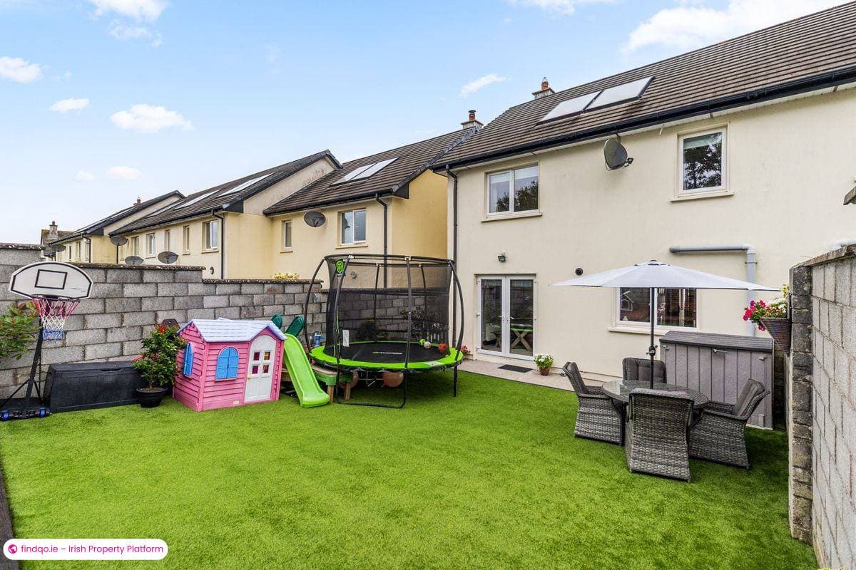 Semi-detached house for Sale in Watergrasshill, Cork, T56 D267