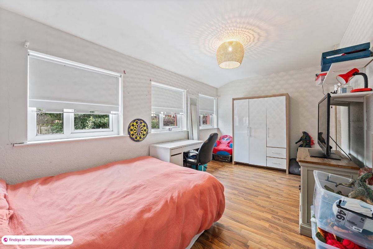 End of terrace house for Sale in Knocknaheeny, Cork, T23 Y3E6