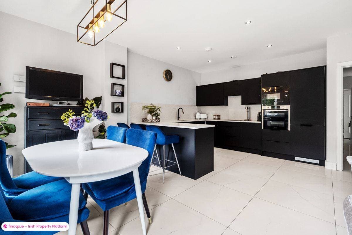 Semi-detached house for Sale in Glanmire, Cork, T45 X471