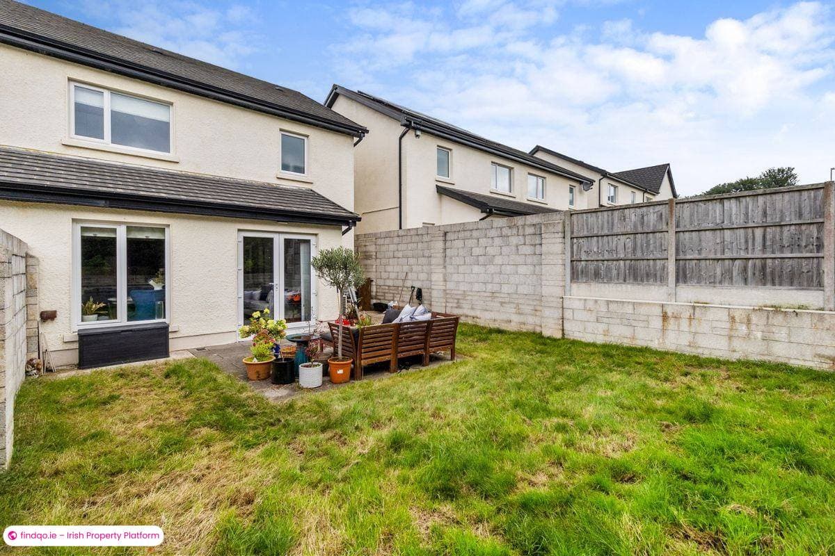 Semi-detached house for Sale in Glanmire, Cork, T45 X471