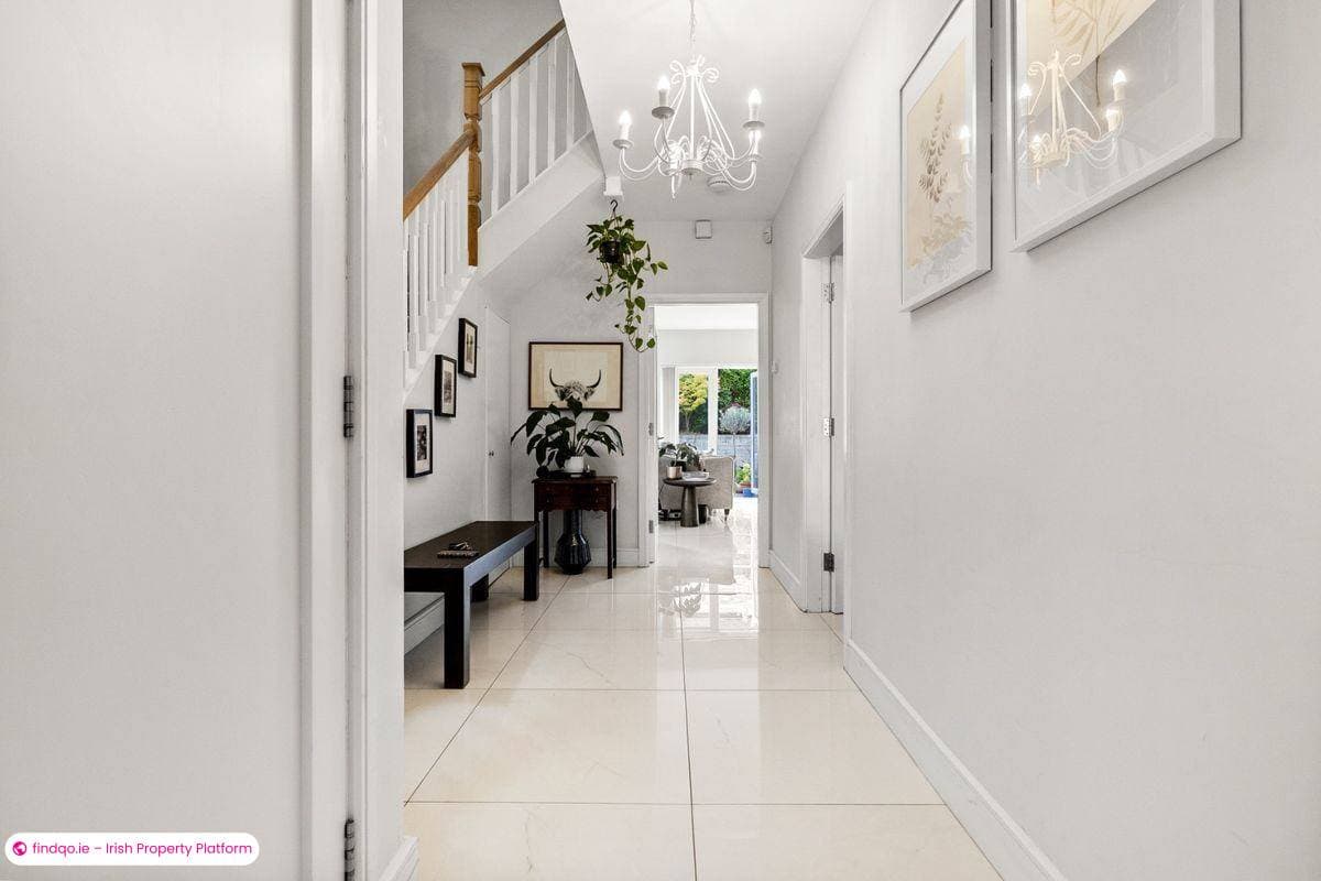 Semi-detached house for Sale in Glanmire, Cork, T45 X471