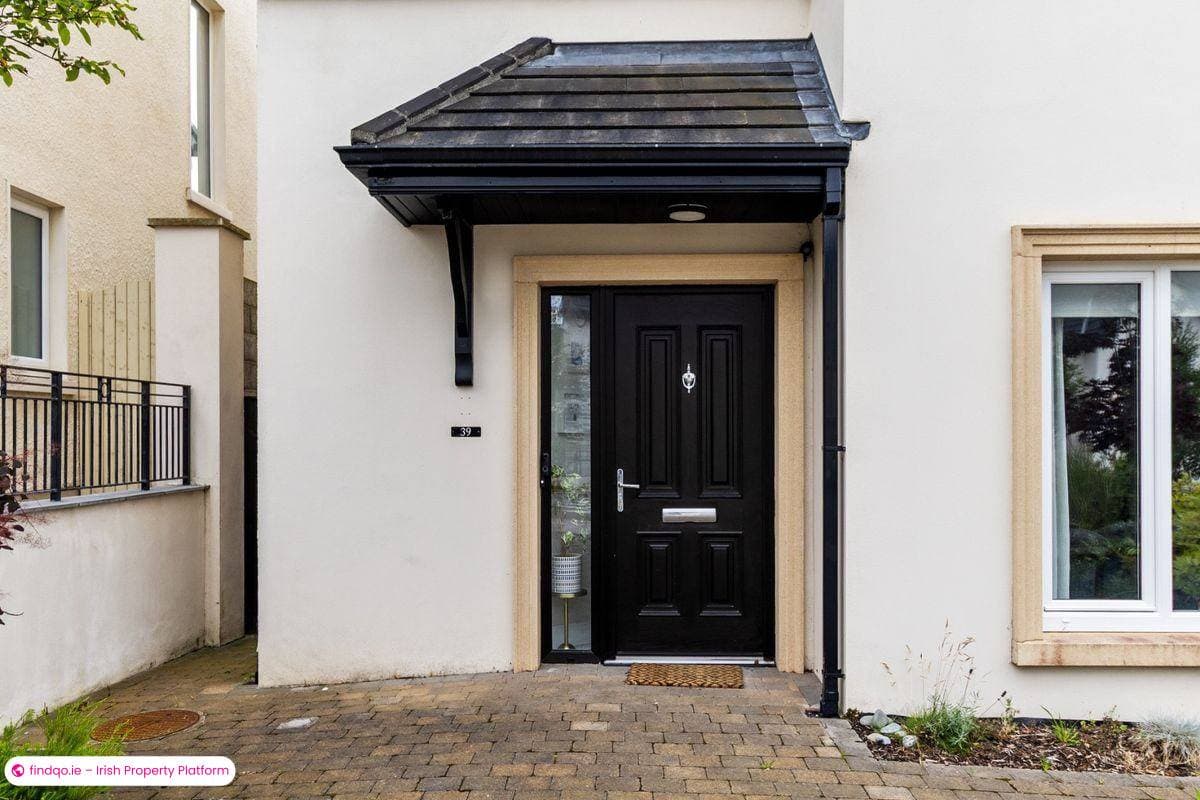 Semi-detached house for Sale in Glanmire, Cork, T45 X471