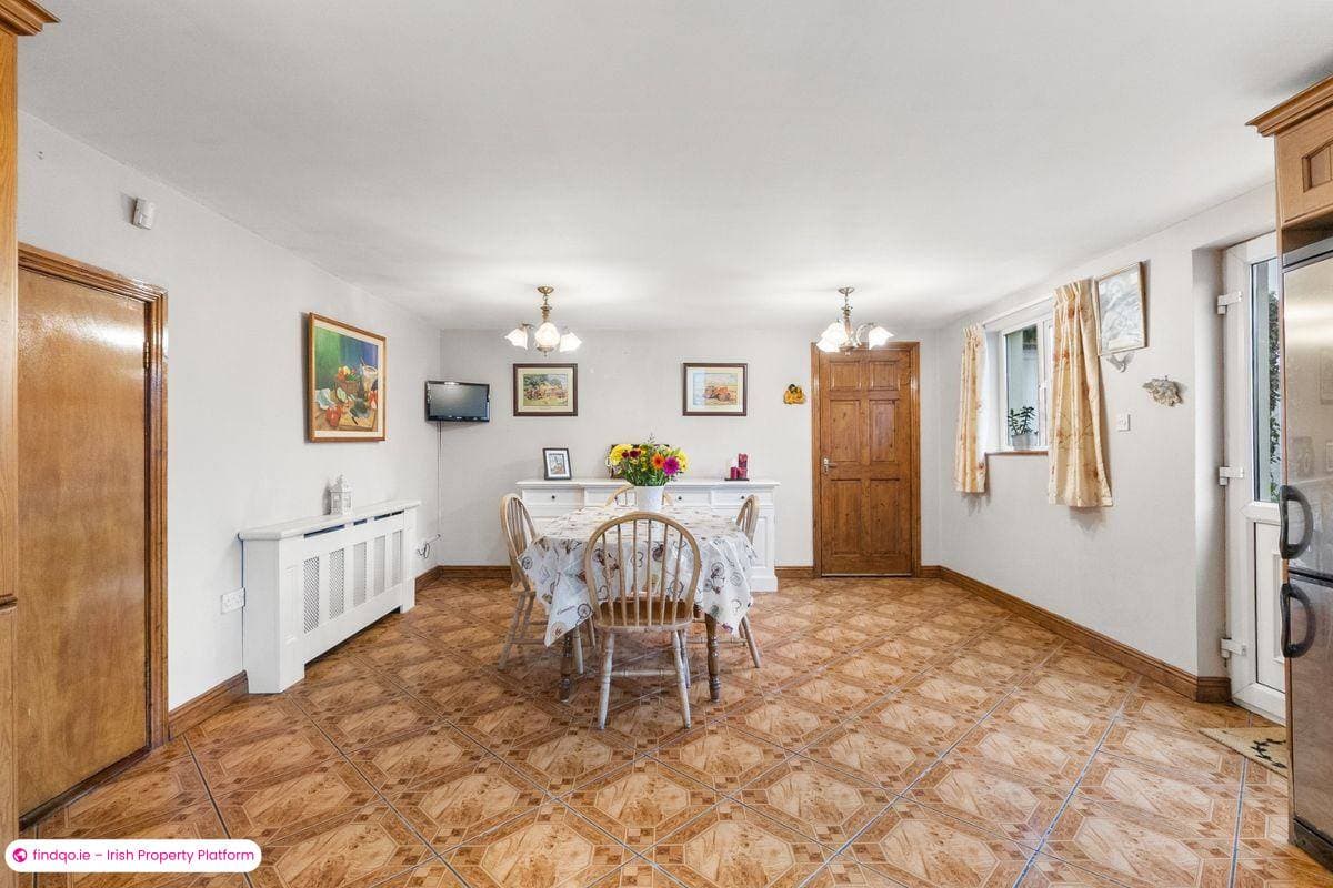 Terraced house for Sale in Watergrasshill, Cork, T56 HY18