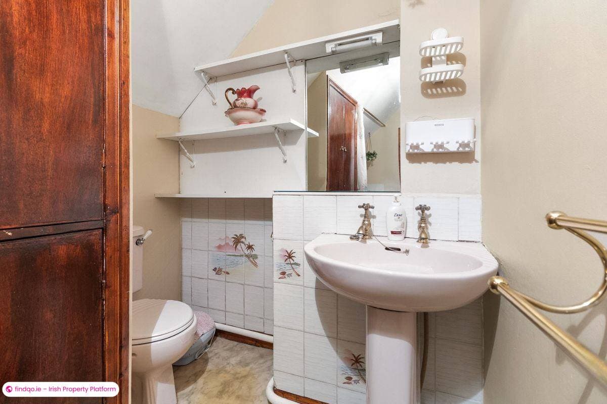 Terraced house for Sale in Watergrasshill, Cork, T56 HY18