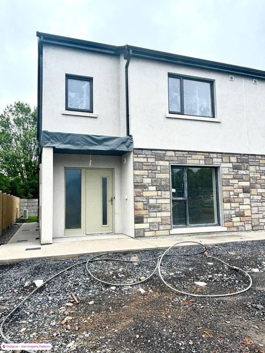 Semi-detached house for Sale in Castlebar, Mayo