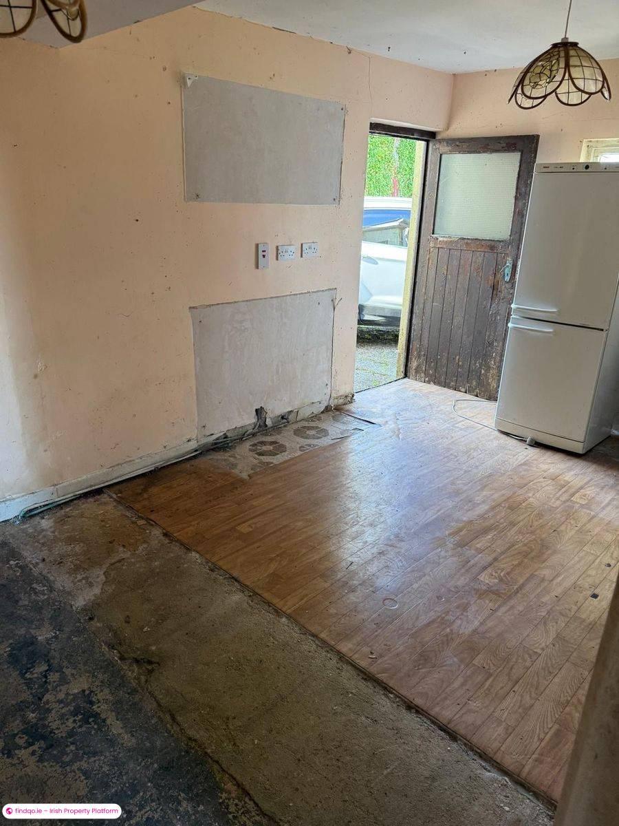 Detached house for Sale in Castlebar, Mayo