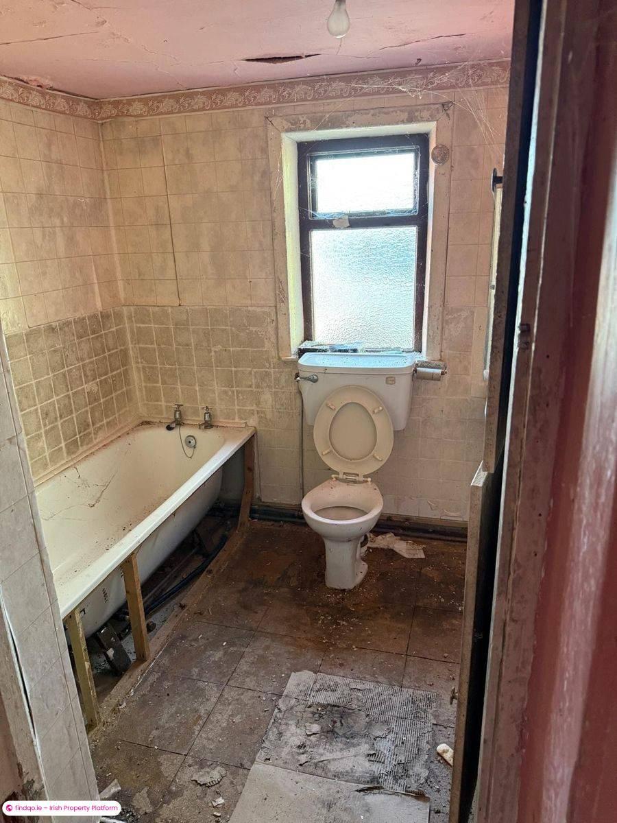 Detached house for Sale in Castlebar, Mayo