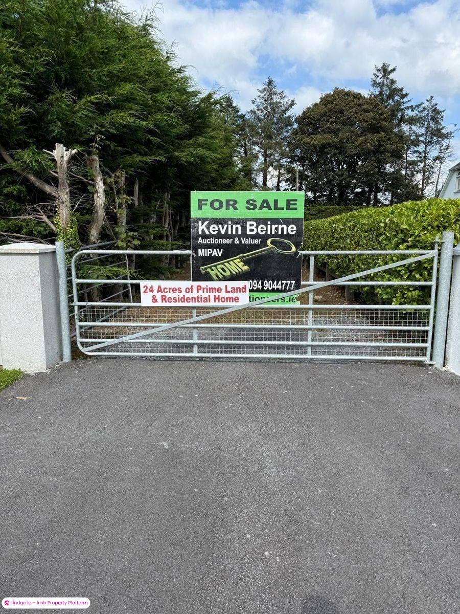 Detached house for Sale in Castlebar, Mayo