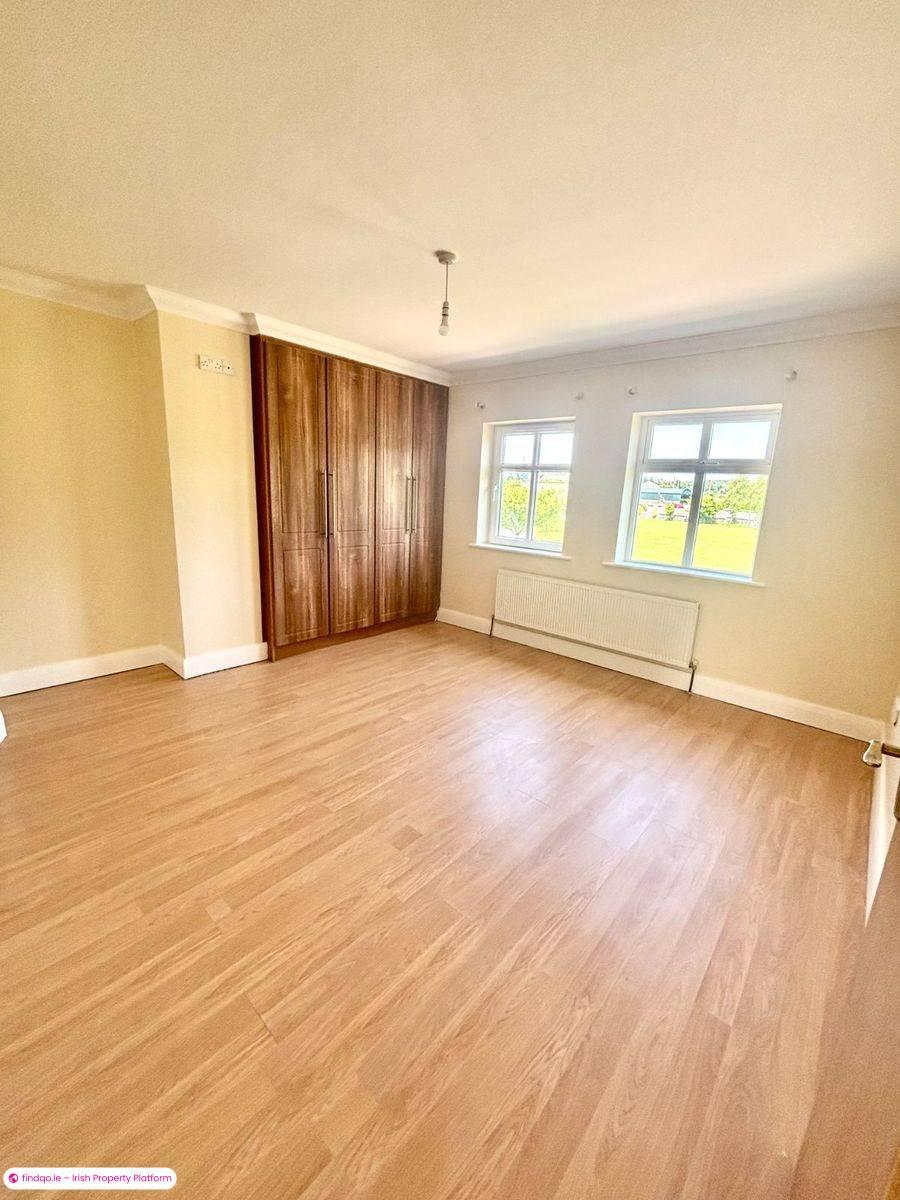 Detached house for Sale in Castlebar, Mayo