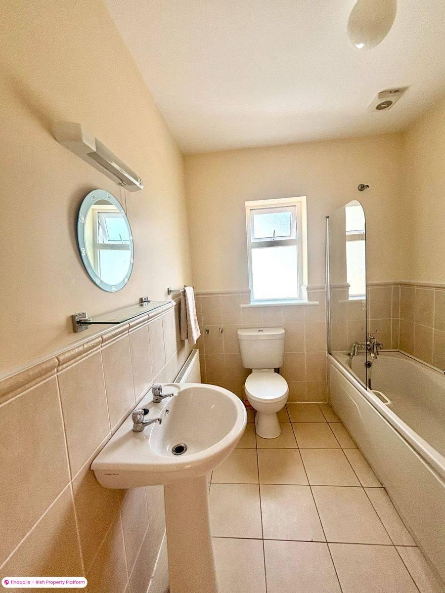 Detached house for Sale in Castlebar, Mayo