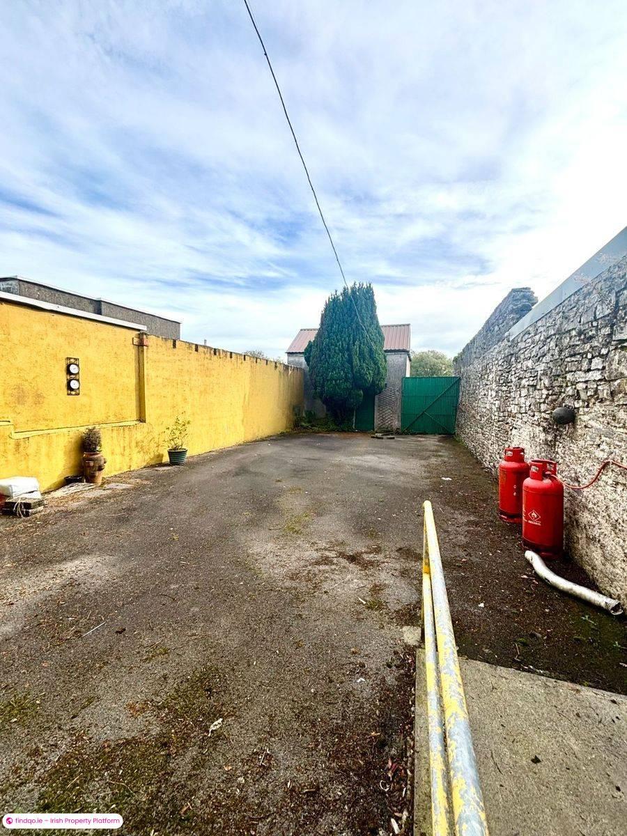 Townhouse for Sale in Castlebar, Mayo