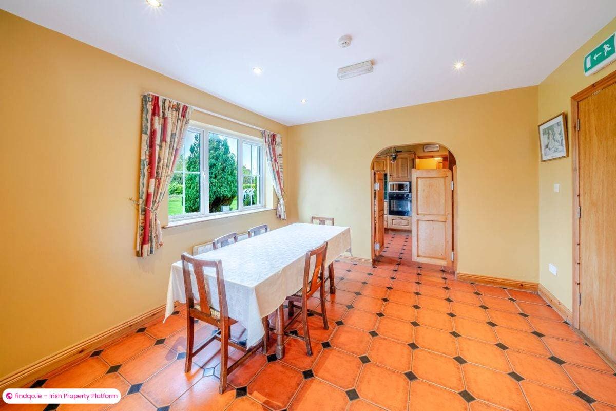 Detached house for Sale in Castlebar, Mayo