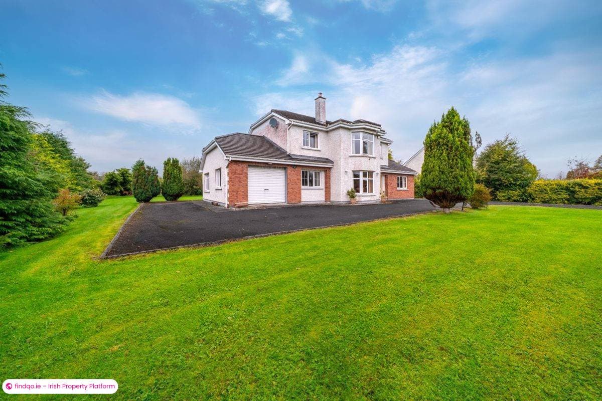 Detached house for Sale in Castlebar, Mayo