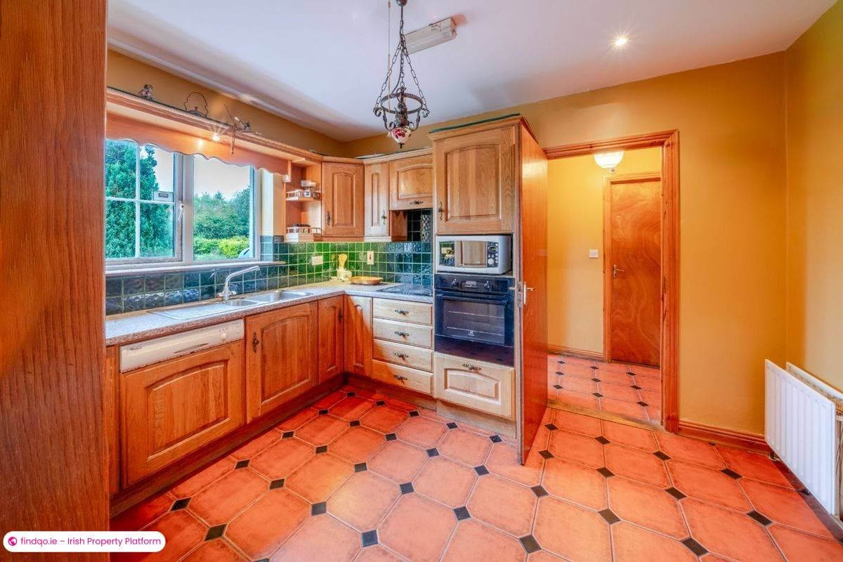 Detached house for Sale in Castlebar, Mayo