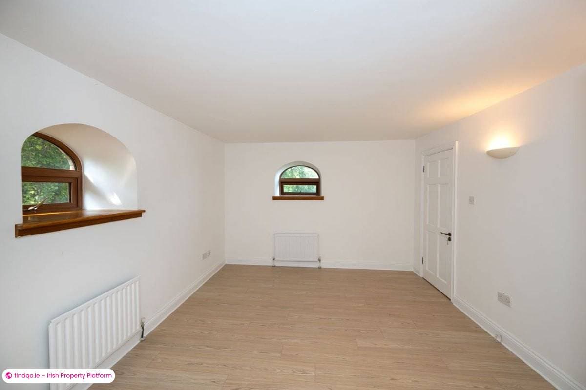 Detached house for Sale in Cobh, Cork