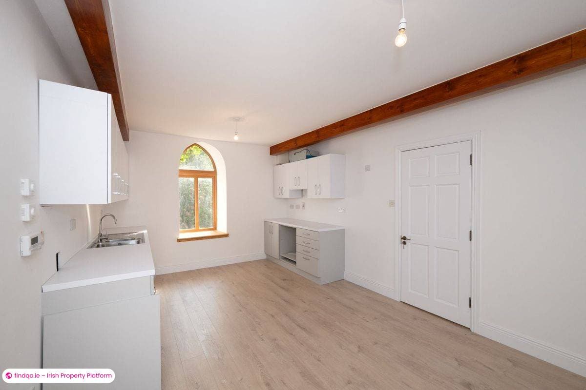 Detached house for Sale in Cobh, Cork