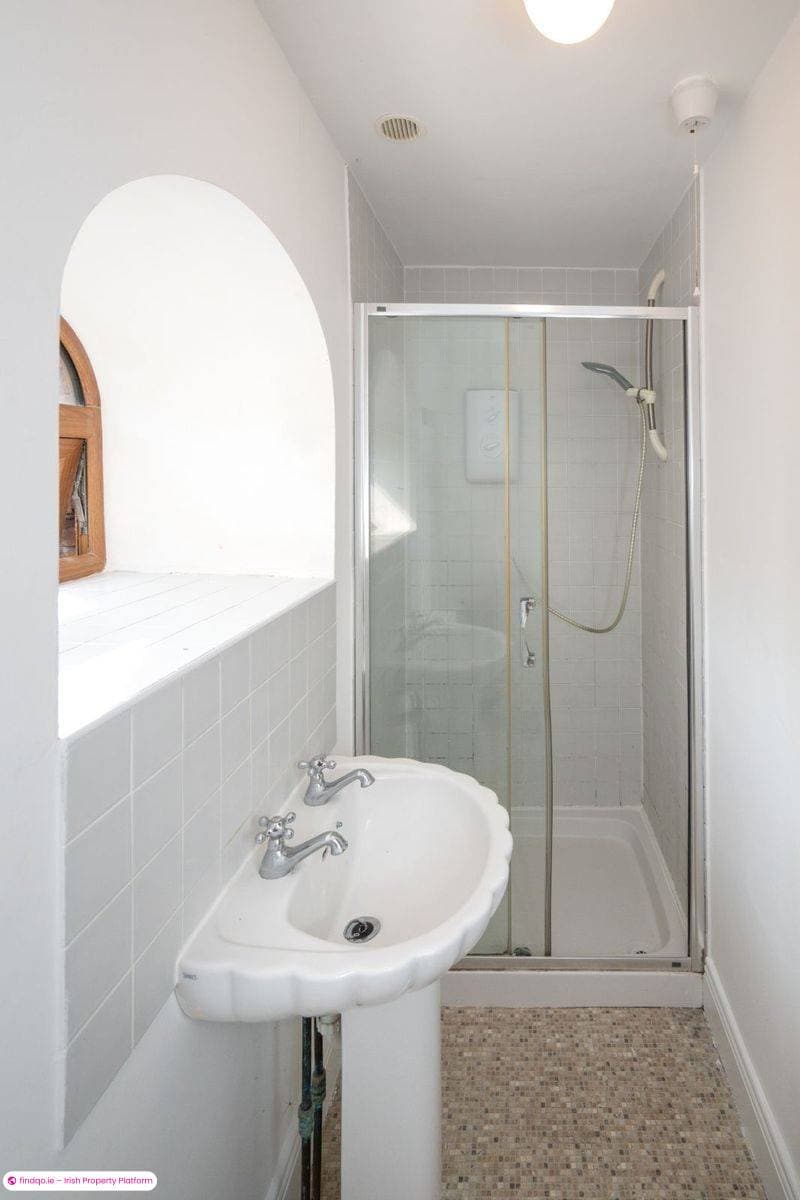 Detached house for Sale in Cobh, Cork