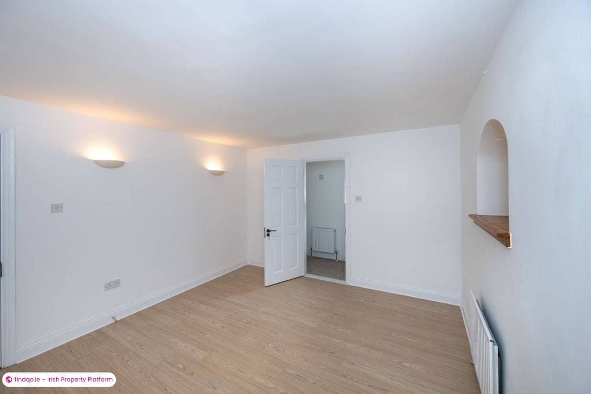 Detached house for Sale in Cobh, Cork