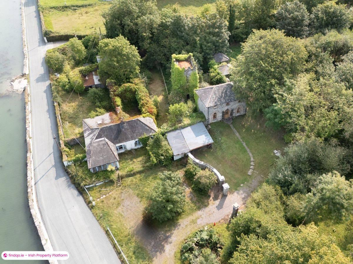 Detached house for Sale in Cobh, Cork