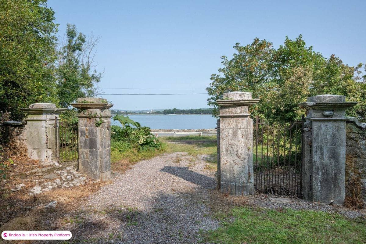 Detached house for Sale in Cobh, Cork