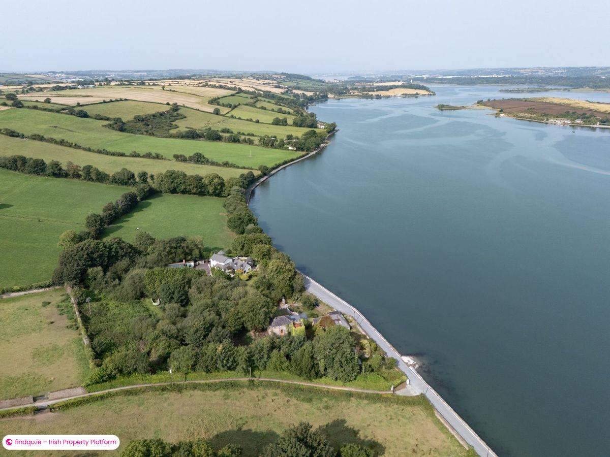 Detached house for Sale in Cobh, Cork