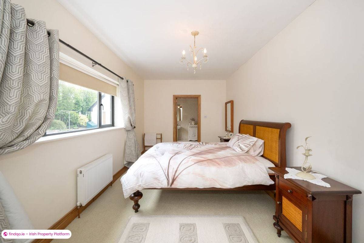 Detached house for Sale in Monkstown, Cork