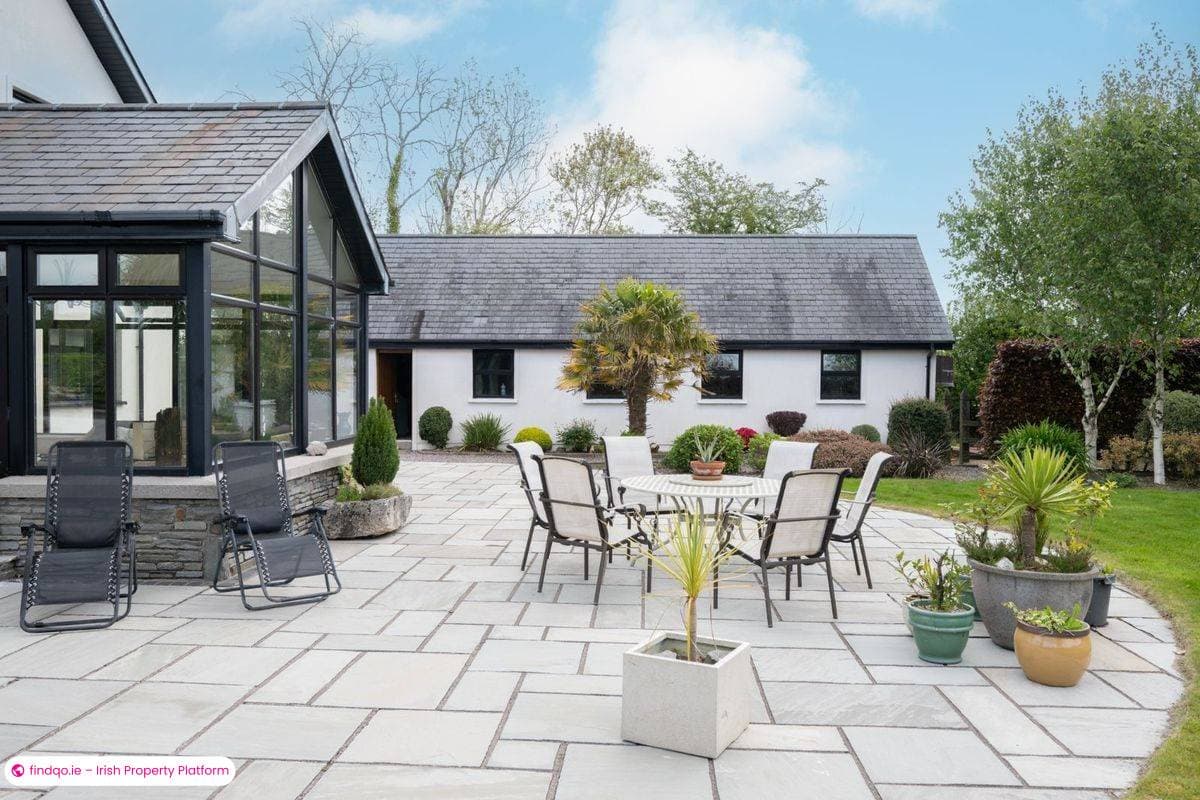 Detached house for Sale in Monkstown, Cork
