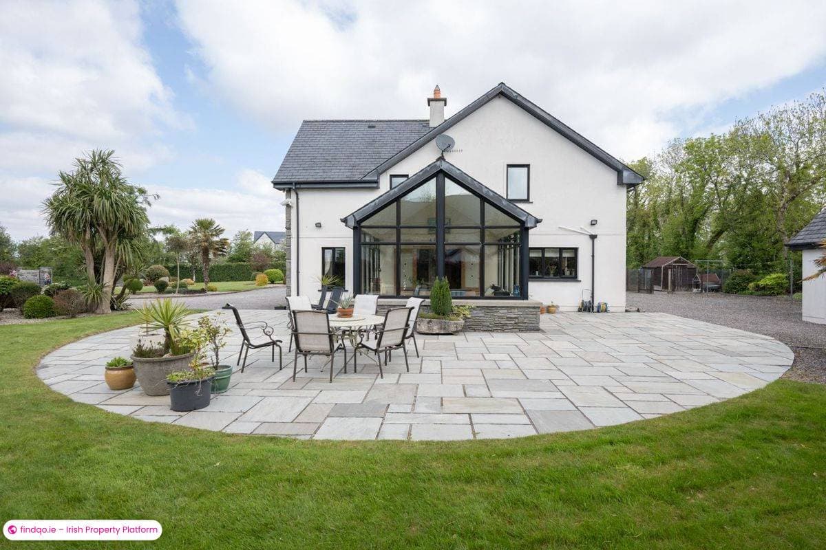 Detached house for Sale in Monkstown, Cork