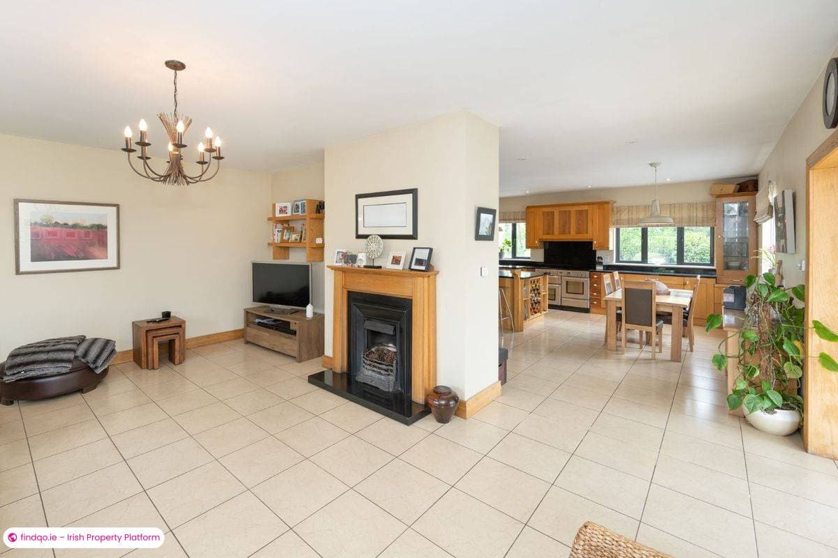 Detached house for Sale in Monkstown, Cork