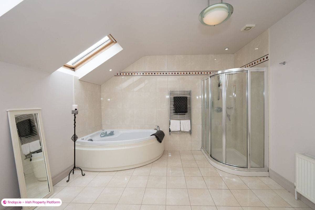 Detached house for Sale in Monkstown, Cork