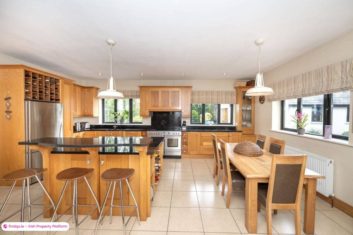 Detached house for Sale in Monkstown, Cork