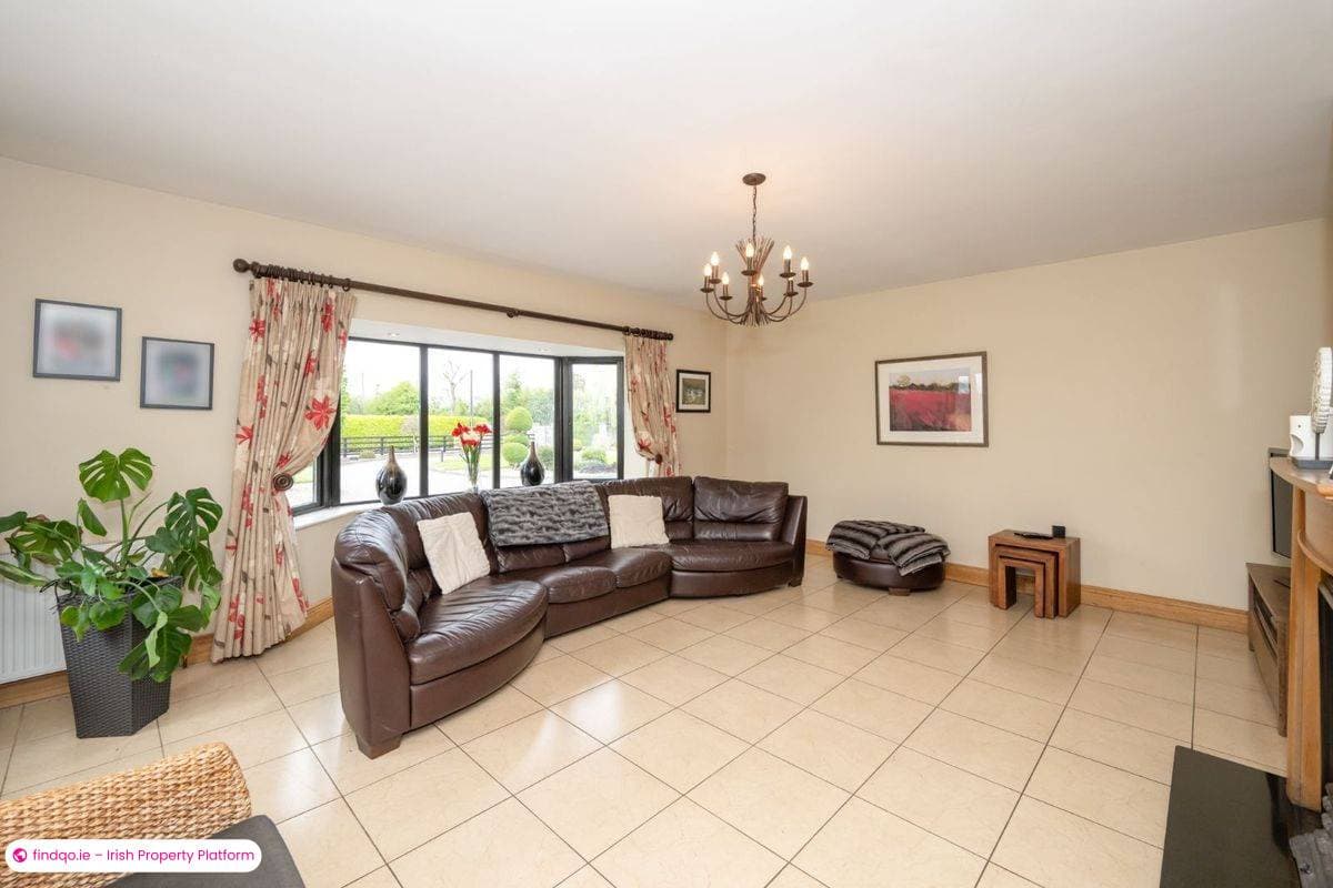 Detached house for Sale in Monkstown, Cork