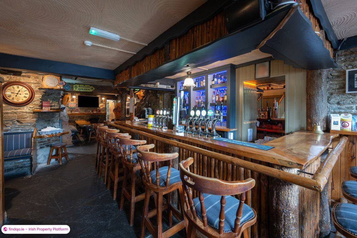 Restaurant / Bar / Hotel for Sale in Bantry, Cork