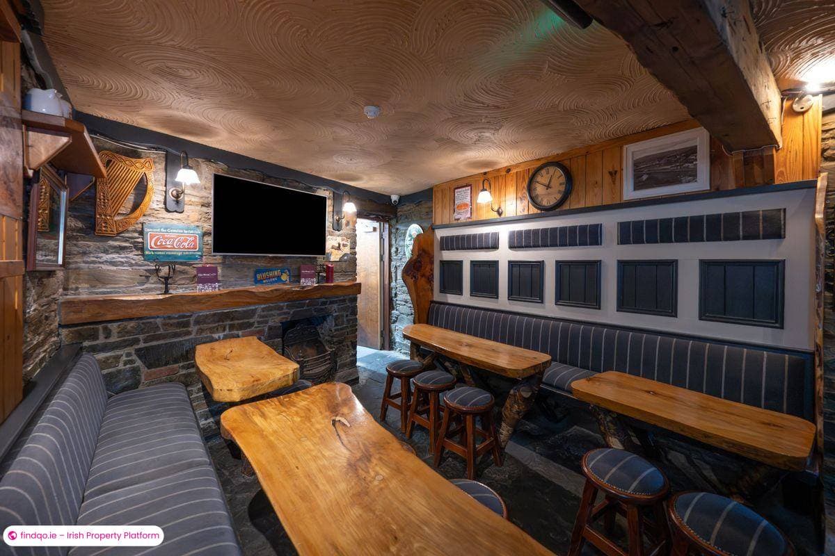 Restaurant / Bar / Hotel for Sale in Bantry, Cork