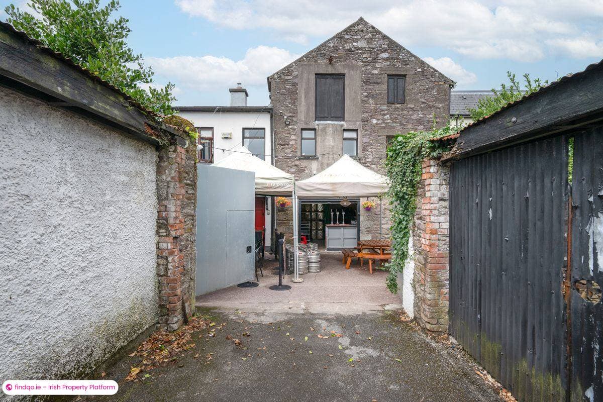 Restaurant / Bar / Hotel for Sale in Macroom, Cork