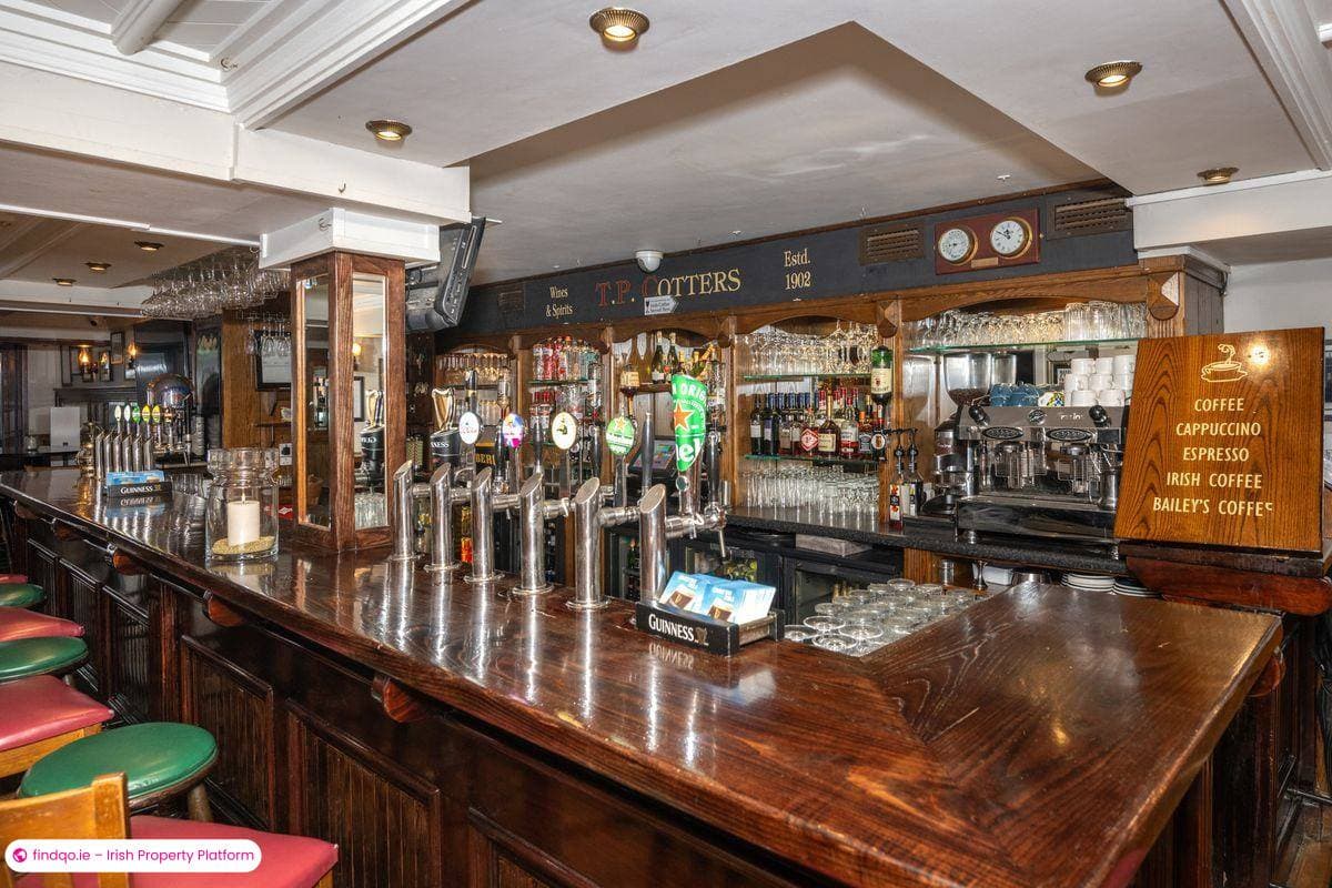 Restaurant / Bar / Hotel for Sale in Macroom, Cork