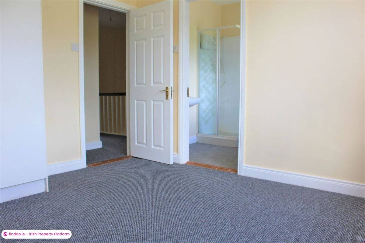 Terraced house for Sale in Poulshone, Wexford