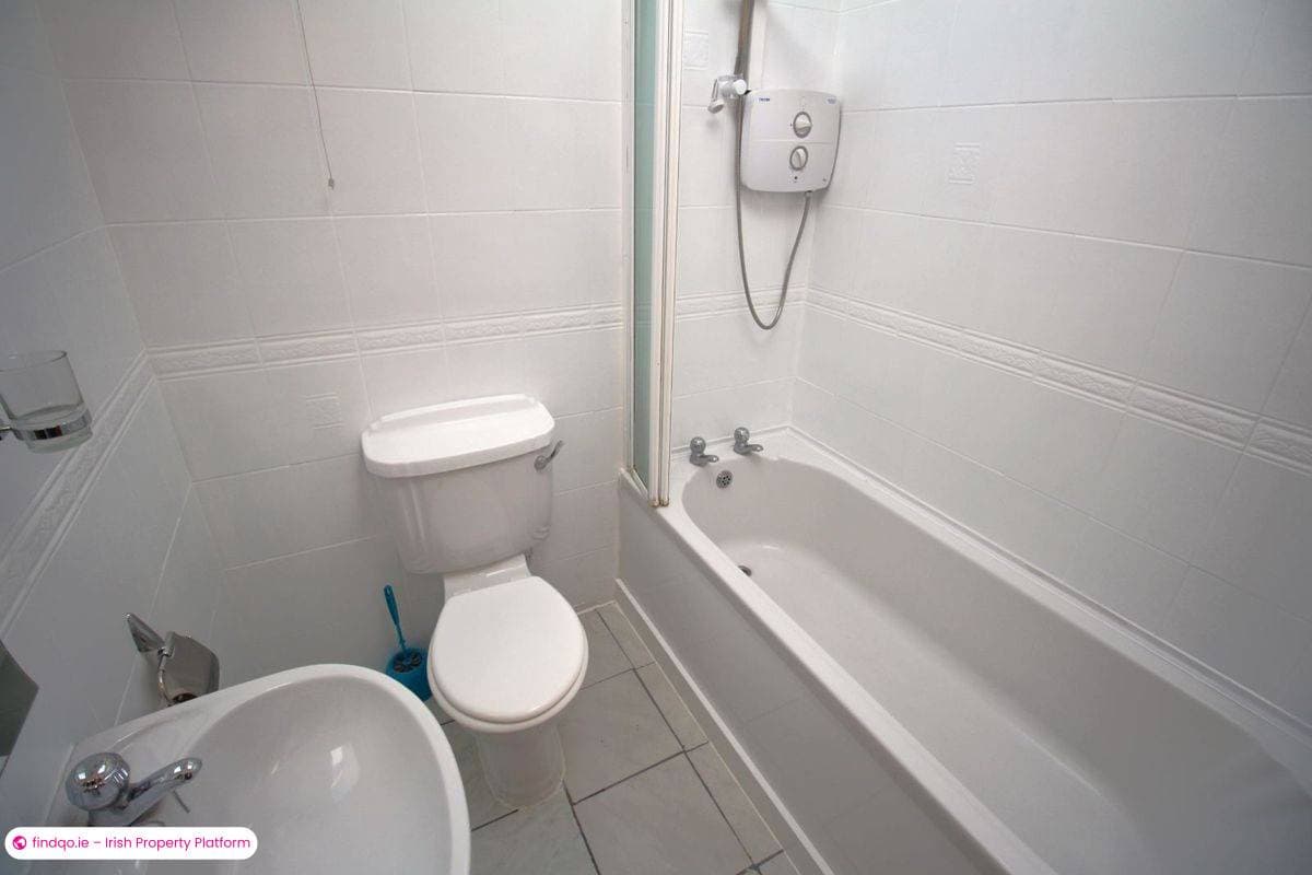 End of terrace house for Sale in Riverchapel, Wexford