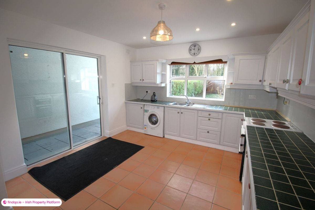 End of terrace house for Sale in Riverchapel, Wexford