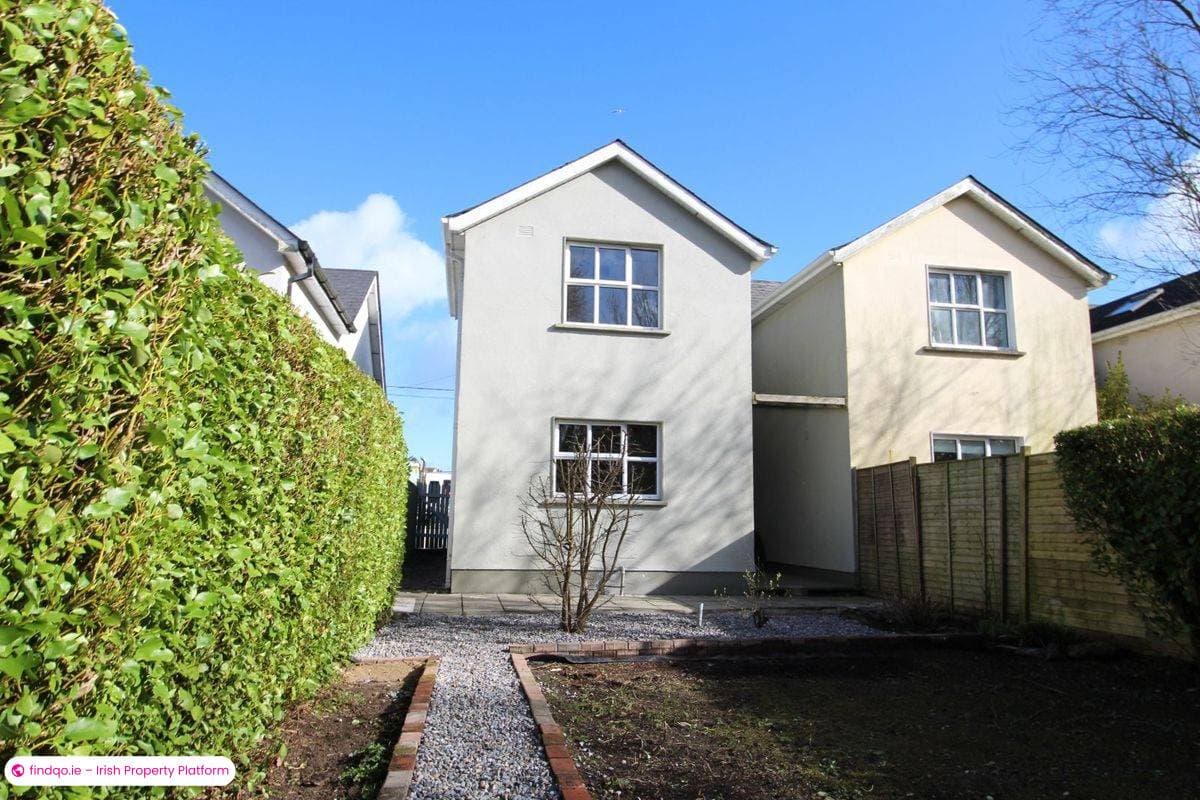 End of terrace house for Sale in Riverchapel, Wexford