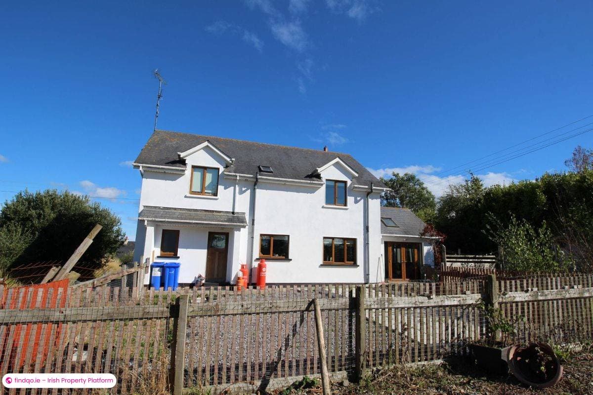 Detached house for Sale in Gorey, Wexford