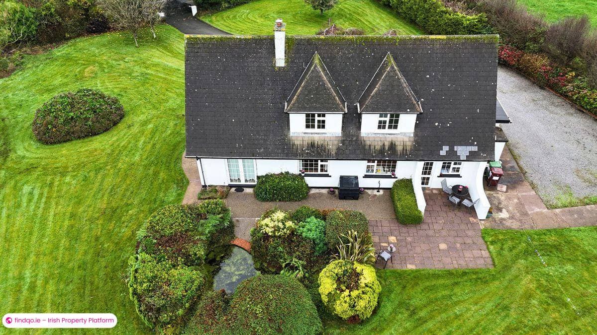 Detached house for Sale in Ballinhassig, Cork, T12 RDH0