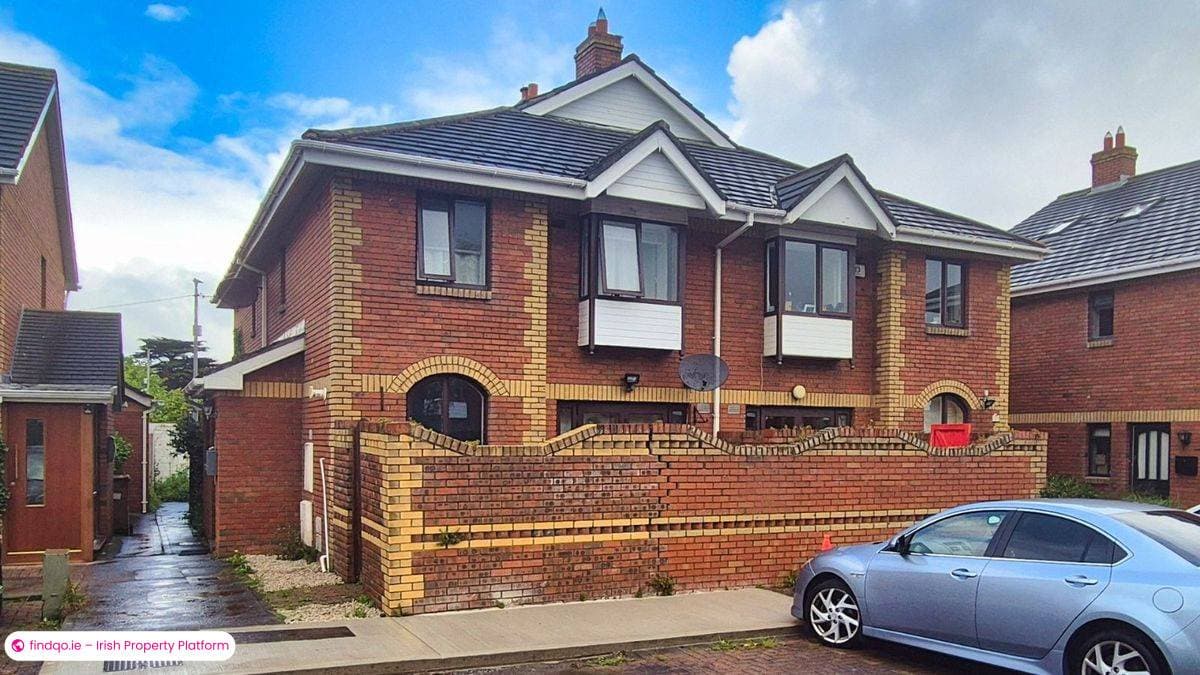 Townhouse for Sale in Sutton, Dublin (County)