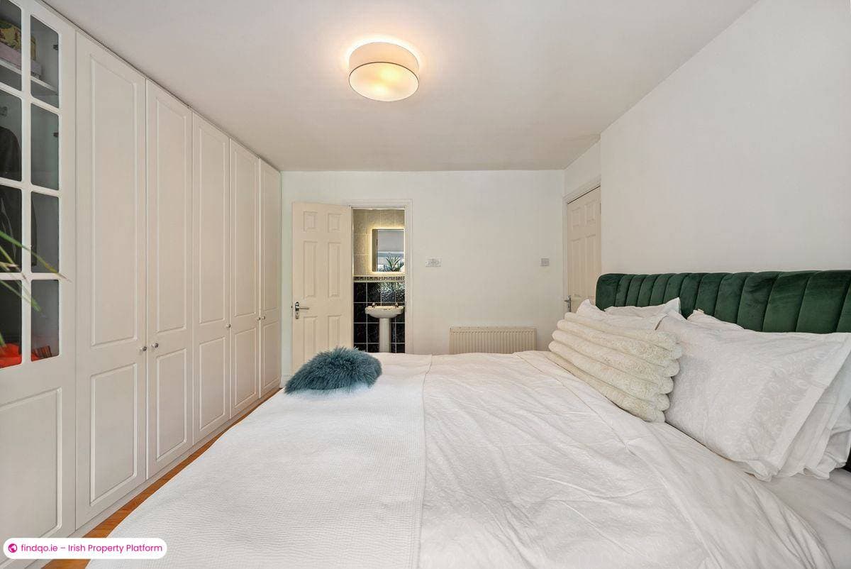 Semi-detached house for Sale in Glanmire, Cork, T45 RK74