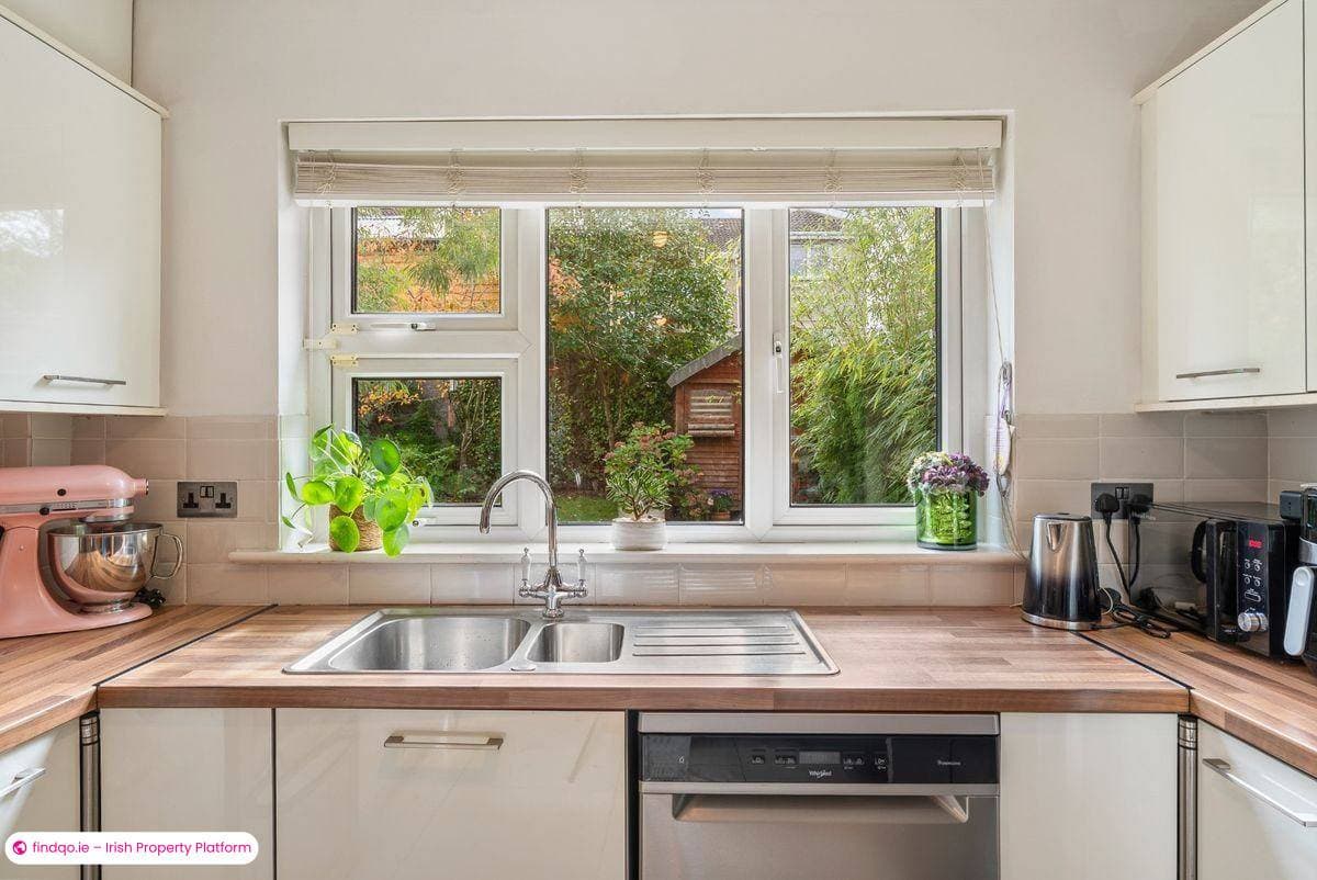 Semi-detached house for Sale in Glanmire, Cork, T45 RK74
