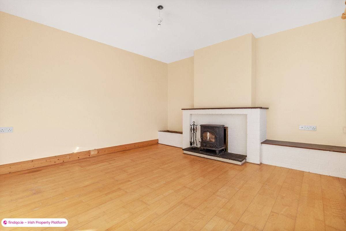 Semi-detached house for Sale in Glanmire, Cork, T45 DX85