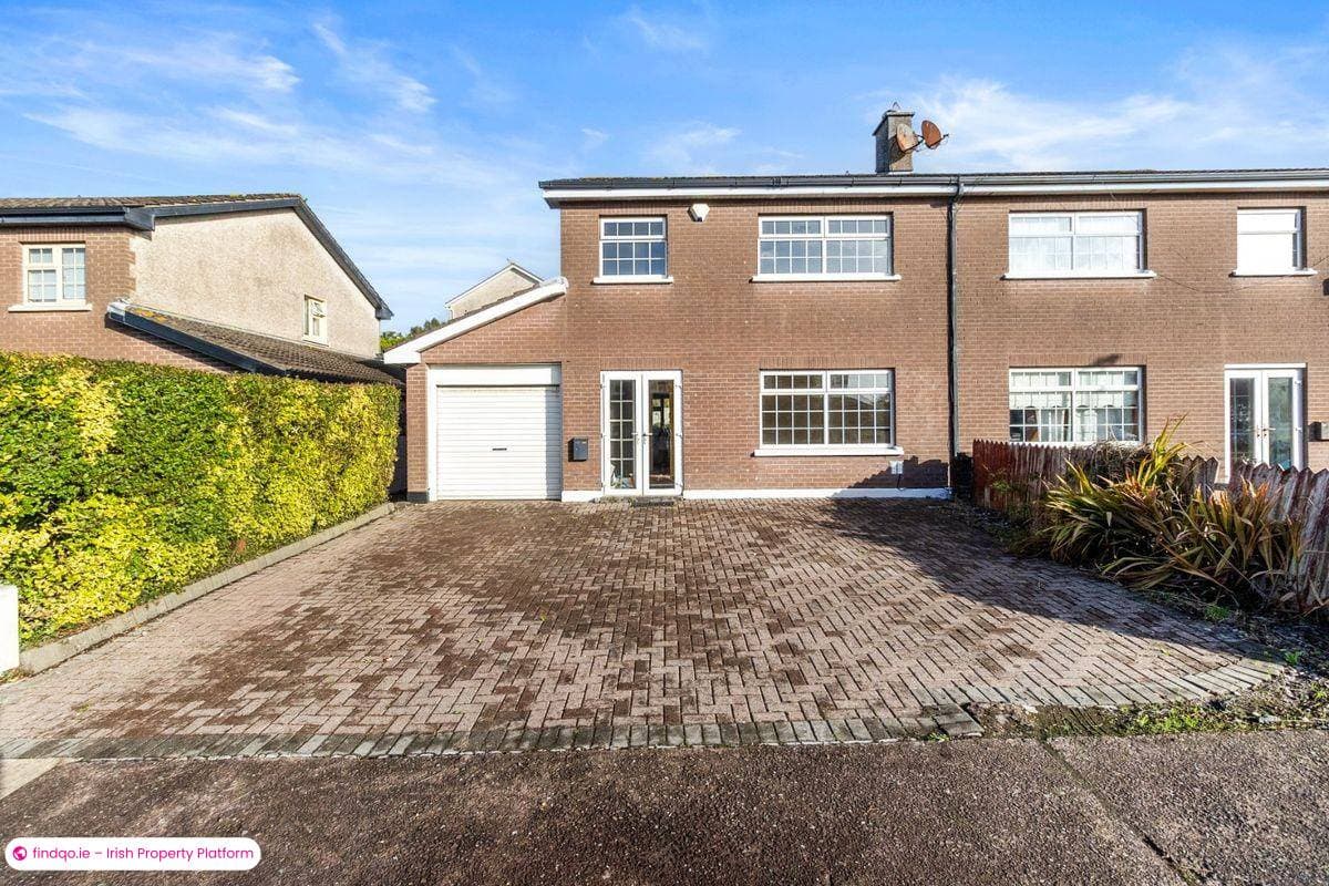 Semi-detached house for Sale in Glanmire, Cork, T45 DX85