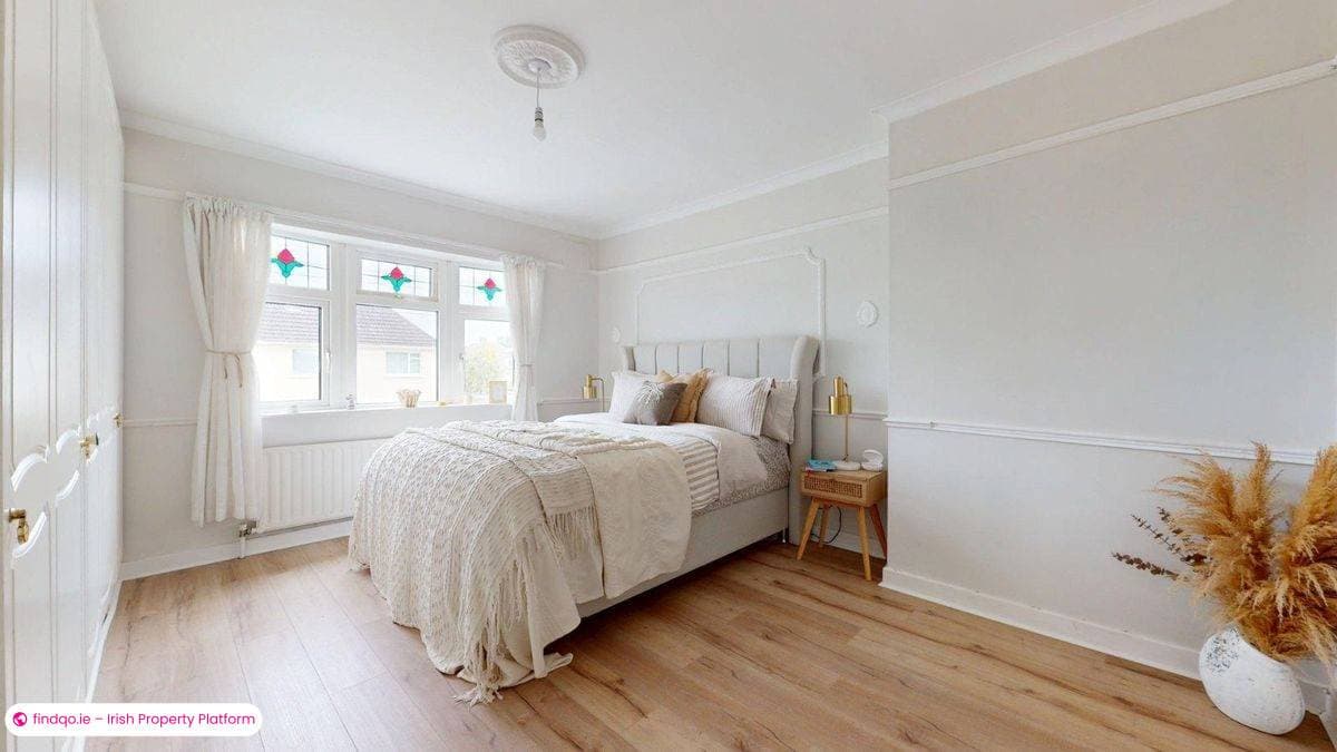 Semi-detached house for Sale in Dublin 13